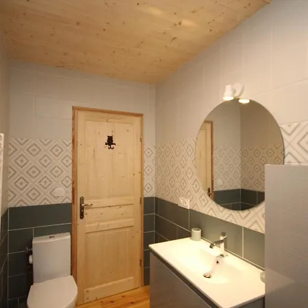 Le Mont-dore: Splendide 5 Avec Terrasse, Garage Double, Et Wifi - Fr-1-608-188 * Le Mont-Dore